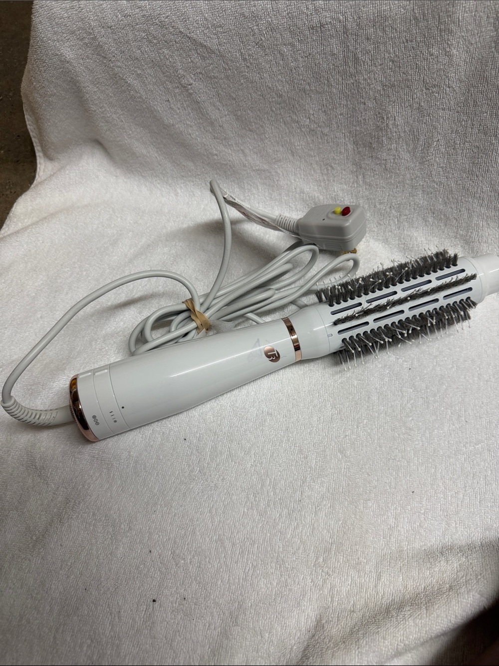 T3 White & Rose Gold Rotating Hot Air Brush Styler